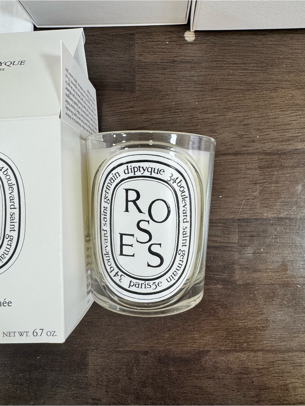 Diptyque Roses Classic Candle - Picture 5 of 6